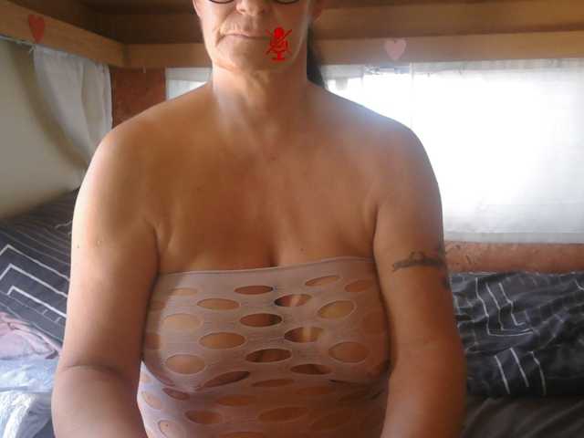 illymaus live cam on BongaCams