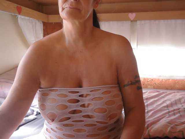 illymaus live cam on BongaCams