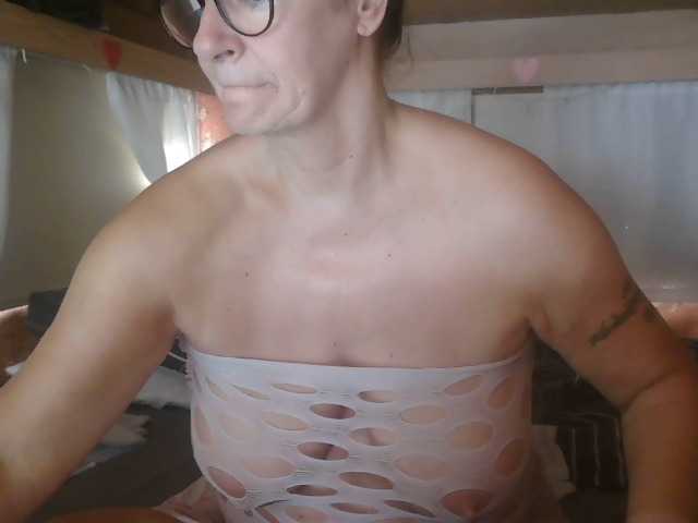 illymaus live cam on BongaCams