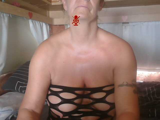 illymaus live cam on BongaCams