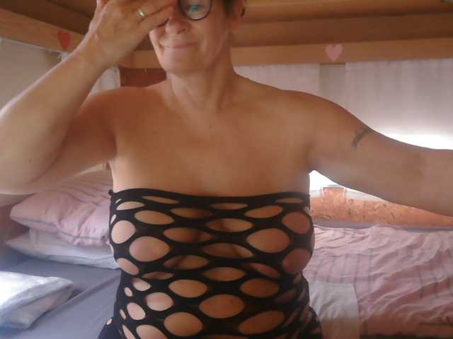illymaus live cam on BongaCams