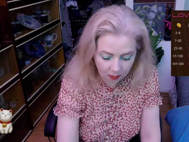 Delicecatmyau live cam on BongaCams