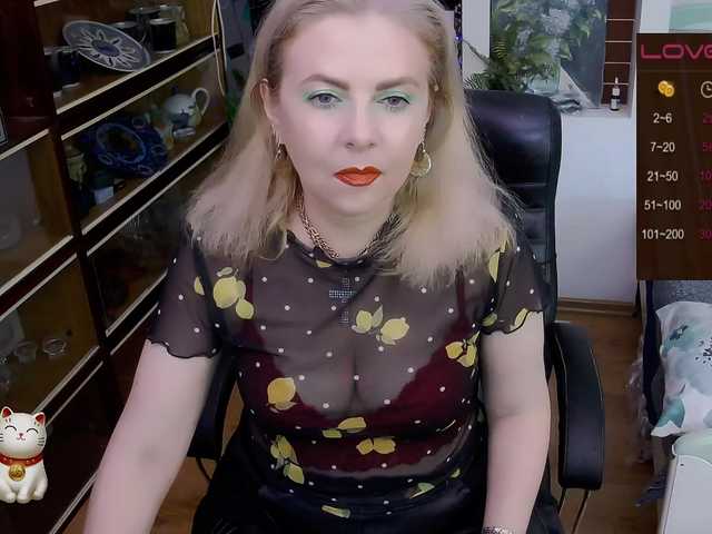 Delicecatmyau live webcam show