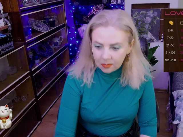 Delicecatmyau live webcam show