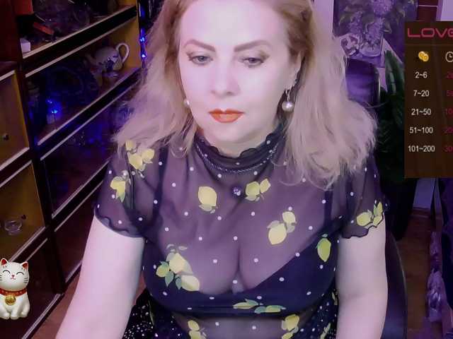 Delicecatmyau live cam preview
