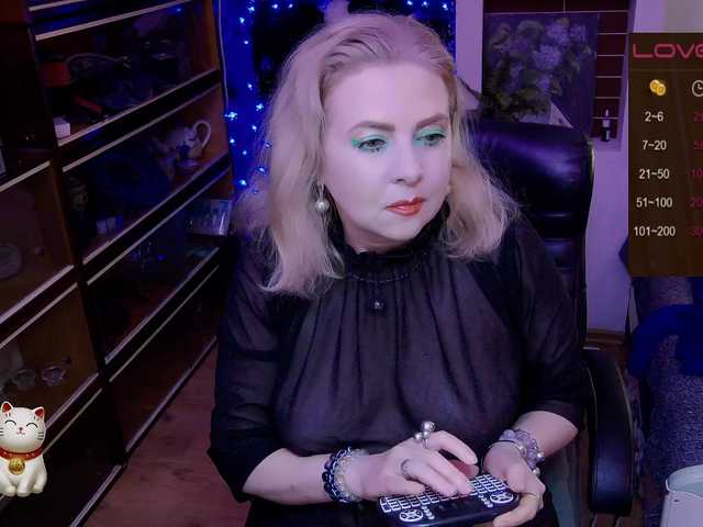 Delicecatmyau live cam on BongaCams