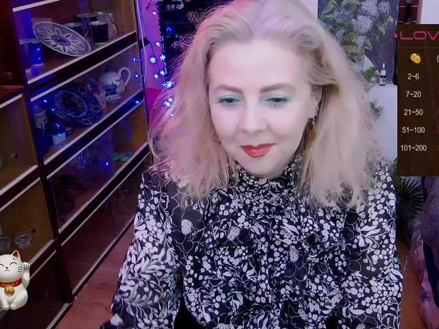 Delicecatmyau live cam on BongaCams