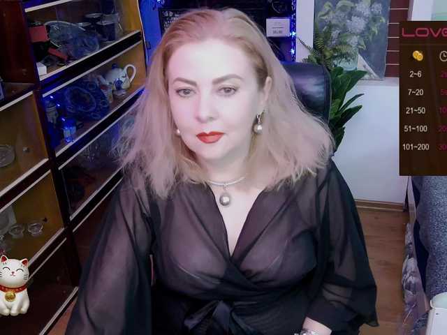Delicecatmyau live cam on BongaCams