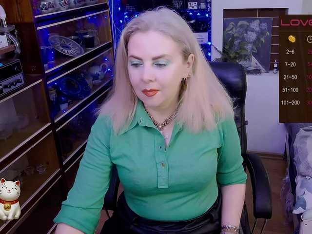 Delicecatmyau live webcam show
