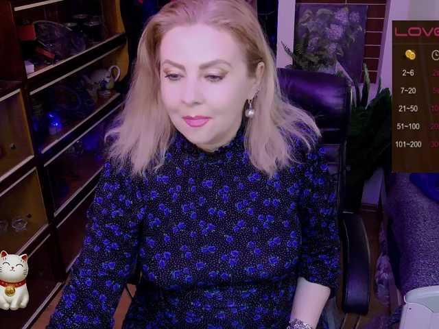 Delicecatmyau live cam on BongaCams