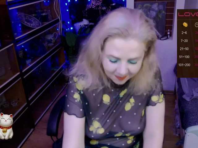 Delicecatmyau live cam on BongaCams