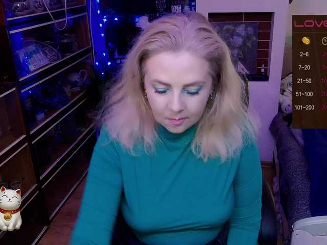 Delicecatmyau live cam on BongaCams