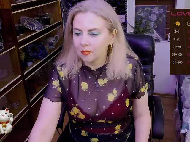 Delicecatmyau live cam on BongaCams
