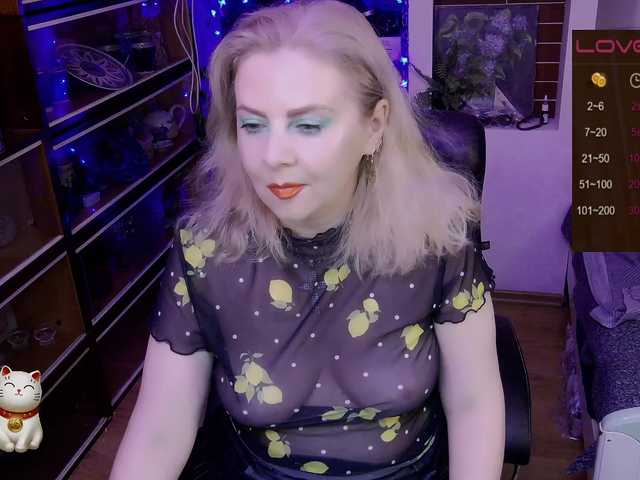 Delicecatmyau live webcam show