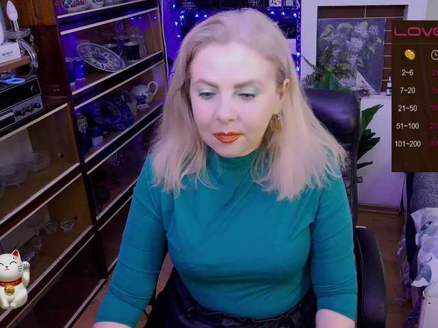 Delicecatmyau live webcam show