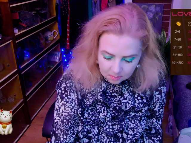 Delicecatmyau live cam on BongaCams