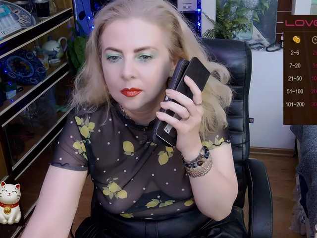 Delicecatmyau live cam on BongaCams