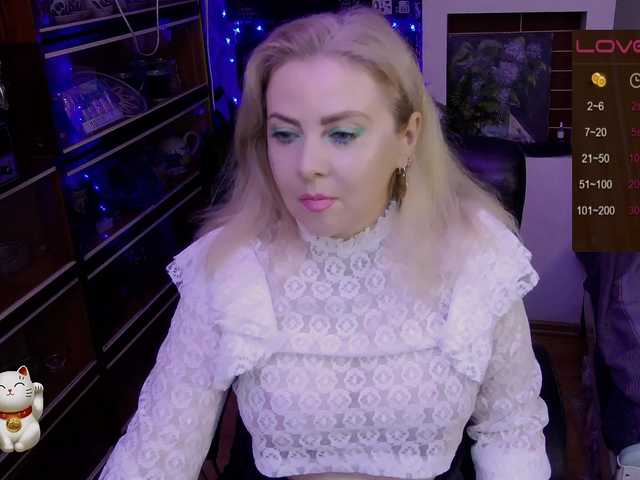 Delicecatmyau live cam on BongaCams