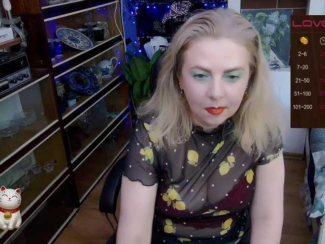 Delicecatmyau live webcam show