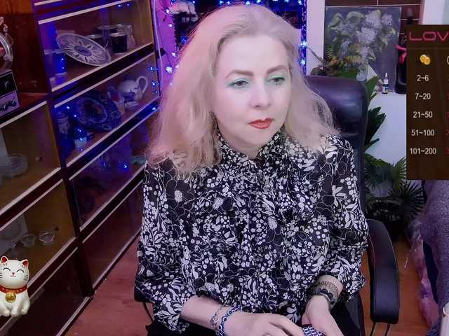 Delicecatmyau live cam on BongaCams