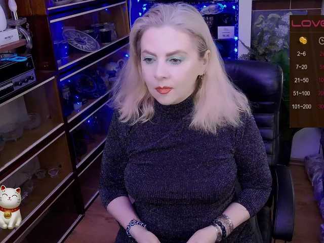 Delicecatmyau live cam on BongaCams