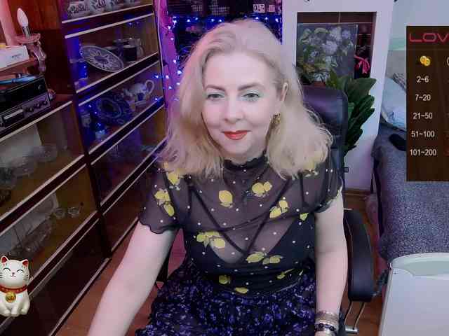 Delicecatmyau webcam