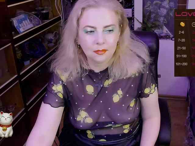 Delicecatmyau webcam
