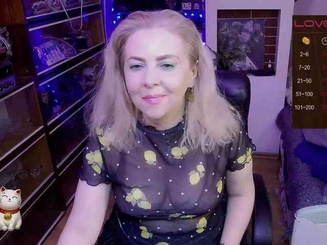 Delicecatmyau webcam