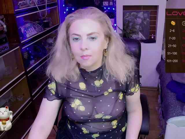 Delicecatmyau webcam