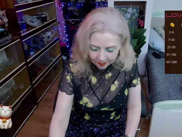 Delicecatmyau webcam