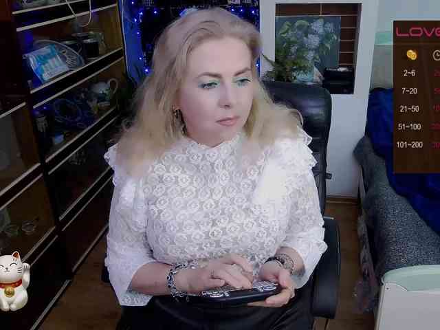 Delicecatmyau webcam