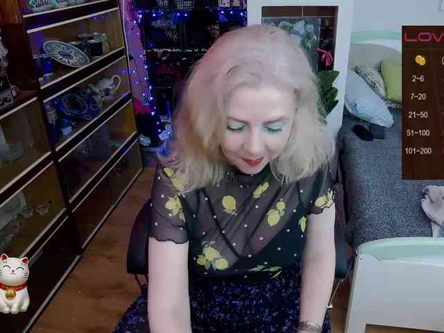 Delicecatmyau webcam