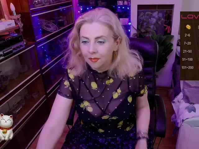 Delicecatmyau webcam
