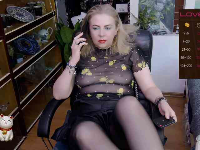 Delicecatmyau webcam