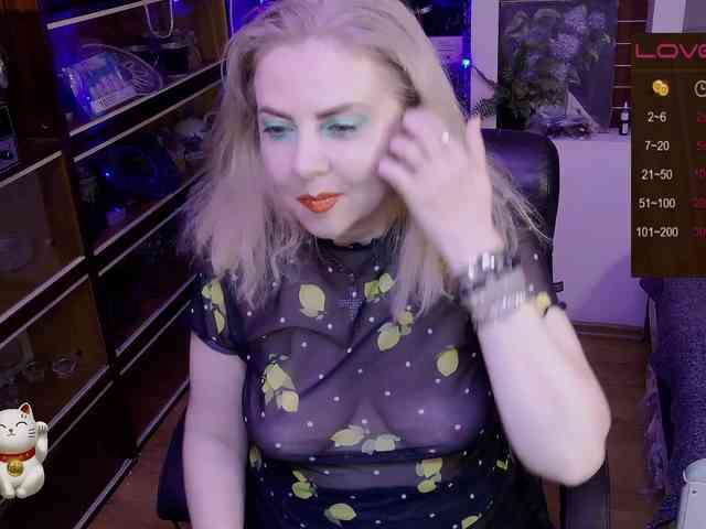 Delicecatmyau webcam