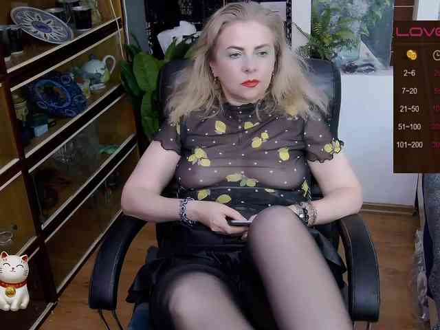 Delicecatmyau webcam