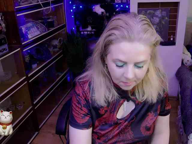 Delicecatmyau webcam