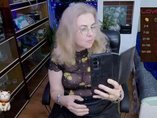 Delicecatmyau webcam