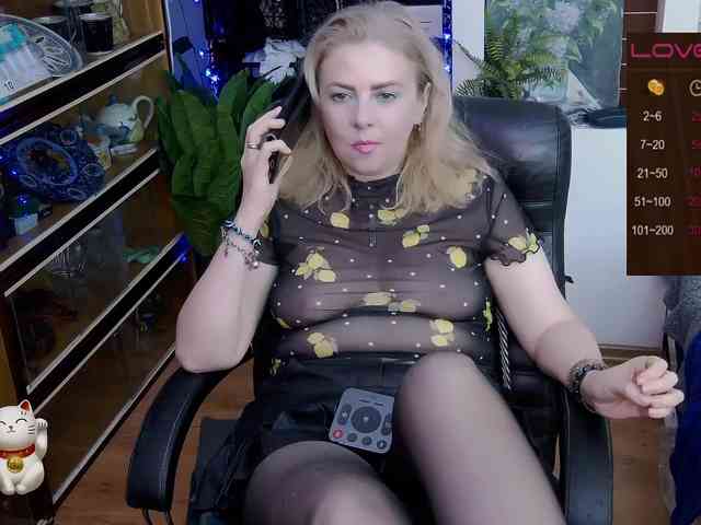 Delicecatmyau webcam