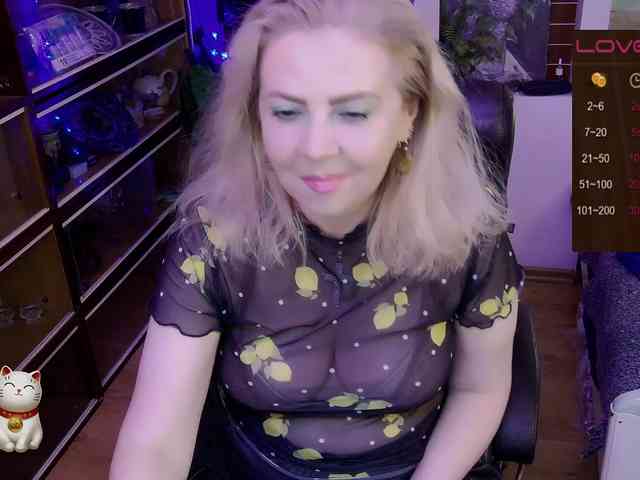 Delicecatmyau webcam