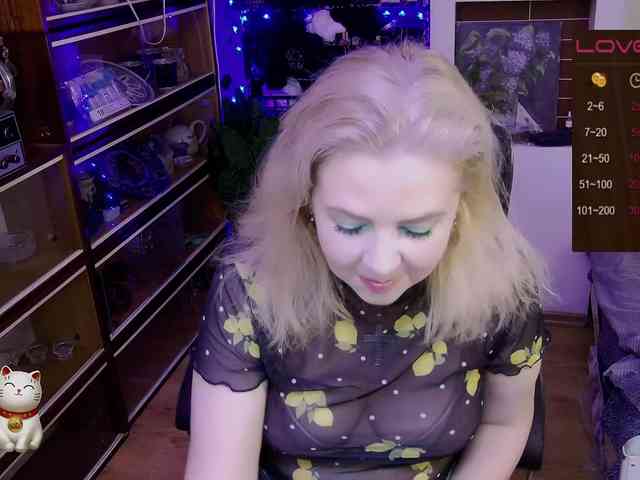 Delicecatmyau webcam