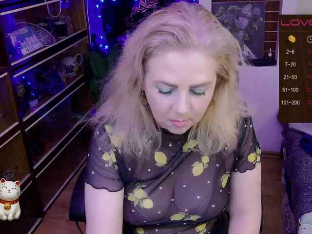 Delicecatmyau webcam