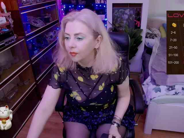 Delicecatmyau webcam