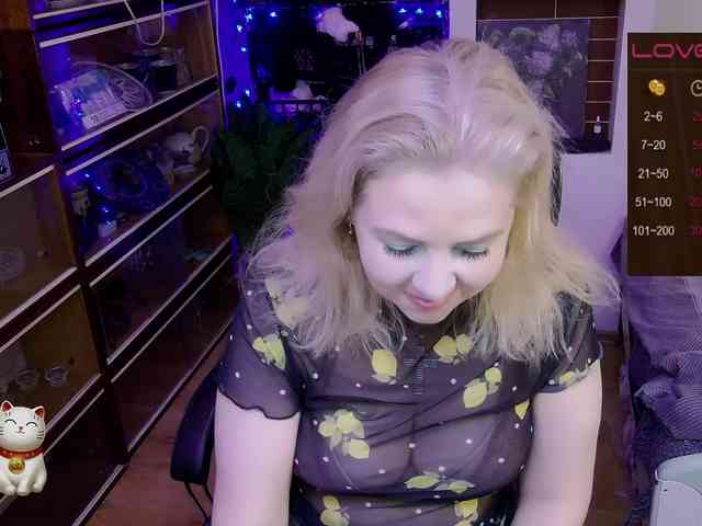 Delicecatmyau webcam