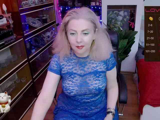 Delicecatmyau webcam