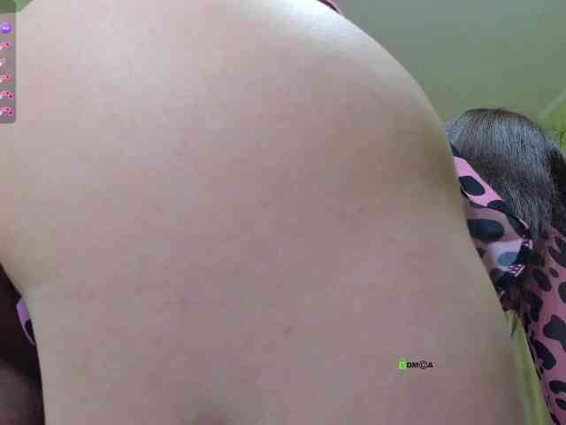 C-h-o-c-o-l-l-a-T-e-S webcam