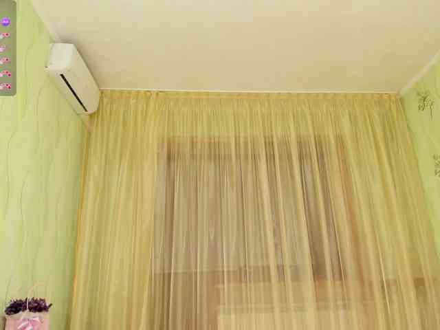 C-h-o-c-o-l-l-a-T-e-S webcam