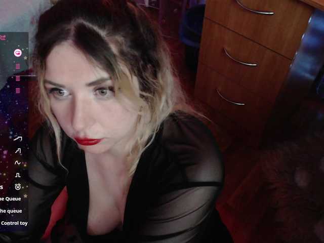 Liliya010 live cam on BongaCams