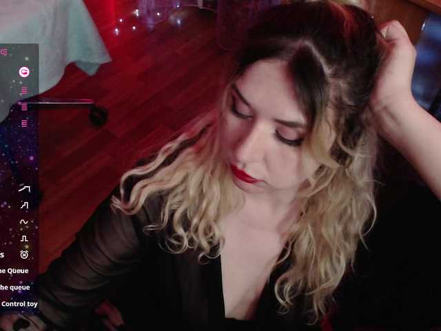 Liliya010 live cam on BongaCams