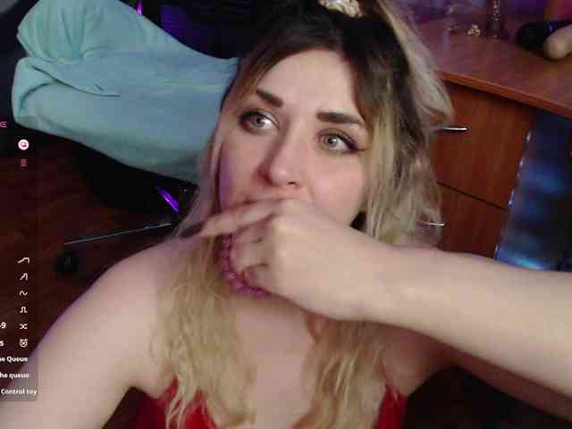 Liliya010 webcam